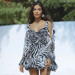 Vestido Curto Leopardo com Folhos e Cinto