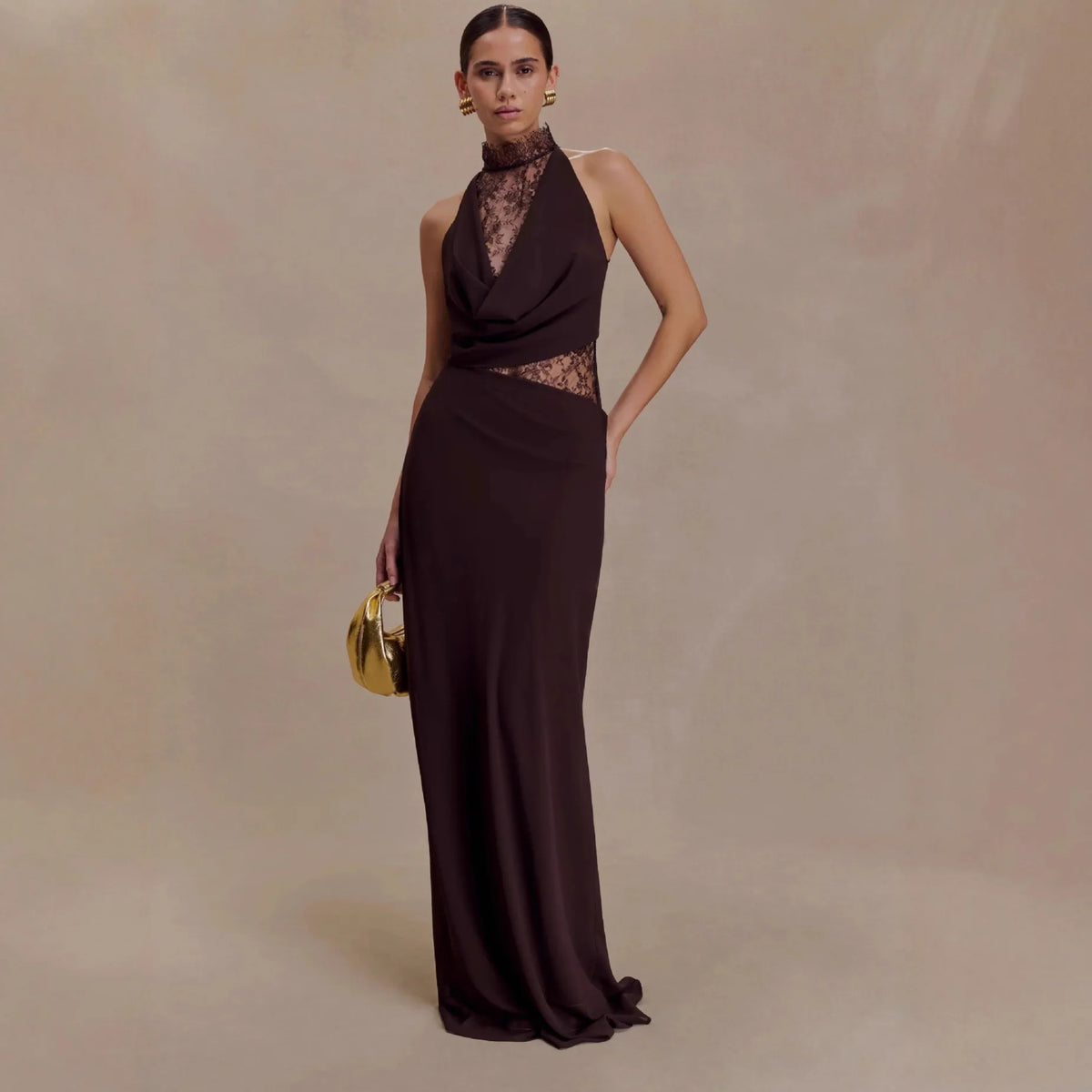 Vestido Comprido de Renda com Gola Alta