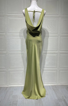 Vestido Comprido de Cetim com Costas Descobertas