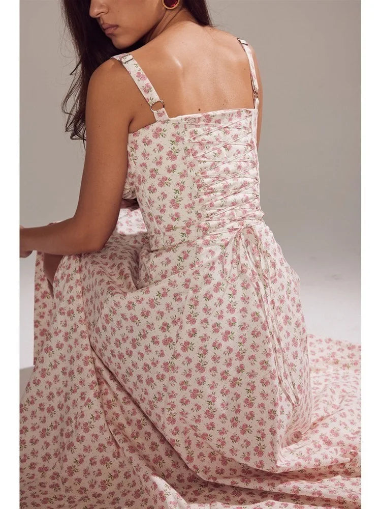 Vestido Midi Floral com Corpete e Fenda — Modelo A