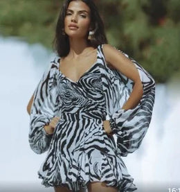 Vestido Curto Leopardo com Folhos e Cinto