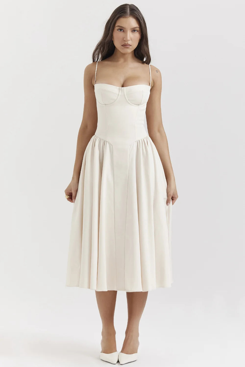 Vestido Midi Floral de Cintura Alta — Modelo A