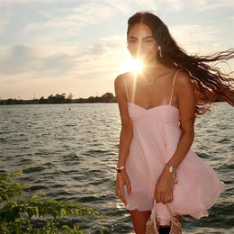 Vestido Curto de Chiffon com Alças