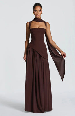 Vestido Comprido com Corpete, Laço e Fenda