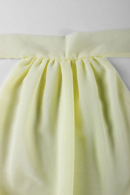 Vestido Curto de Chiffon com Decote Halter
