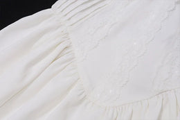 Vestido Curto Branco com Corpete de Renda