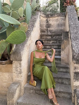 Vestido Comprido sem Alças com Corpete