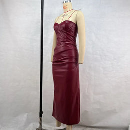 Vestido Comprido Vermelho com Efeito Couro e Corpete