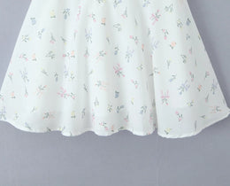 Vestido Curto com Corpete de Renda e Botões