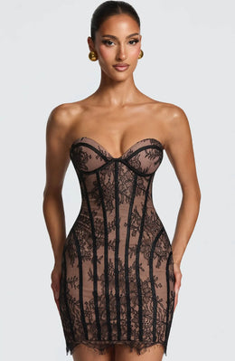 Vestido Comprido de Renda com Corpete