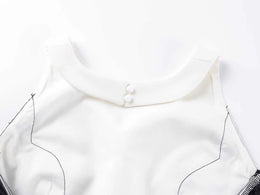 Vestido Longo Branco com Decote Halter e Renda