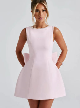 Vestido Curto com Laço e Pérolas — Preto