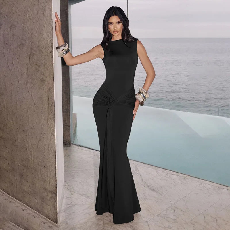 Vestido Comprido sem Mangas com Costas Descobertas