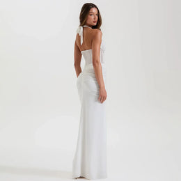 Vestido Comprido com Decote em V e Tule