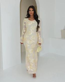 Vestido Curto Bordado com Costas Descobertas