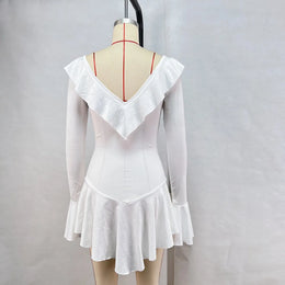 Vestido Curto com Folhos e Mangas Amplas