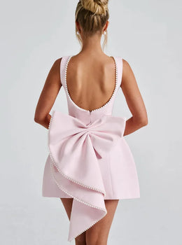 Vestido Curto com Laço e Pérolas — Rosa