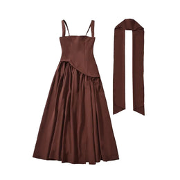 Vestido Comprido com Corpete, Laço e Fenda