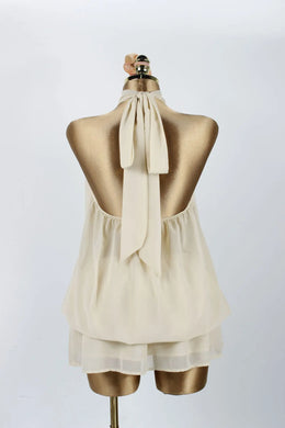 Vestido Curto de Chiffon com Decote Halter