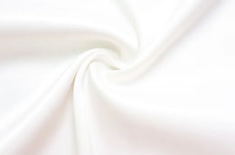 Vestido Comprido Acetinado com Costas Descobertas — Branco