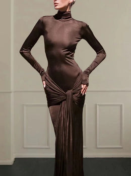 Vestido Comprido de Gola Alta com Atacadores
