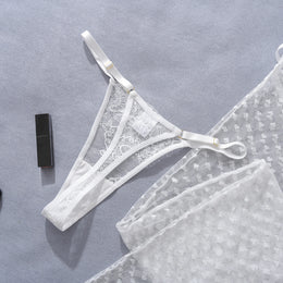 Vestido Elegante de Renda com Decote Halter