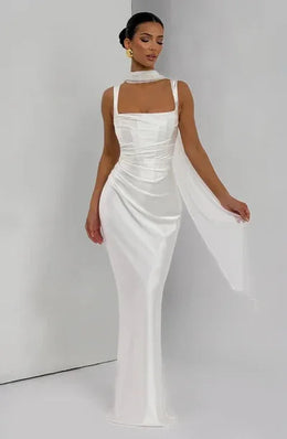 Vestido Comprido sem Alças com Corpete