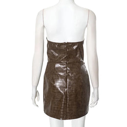 Vestido Curto com Efeito Couro e Decote sem Alças