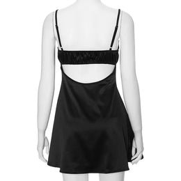 Vestido Curto de Cetim com Renda e Costas Descobertas