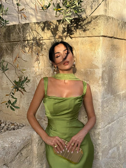 Vestido Comprido sem Alças com Corpete