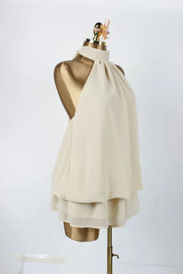 Vestido Curto de Chiffon com Decote Halter