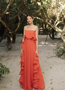 Vestido Comprido sem Alças com Folhos