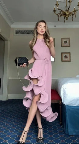 Vestido Midi Plissado com Decote Halter