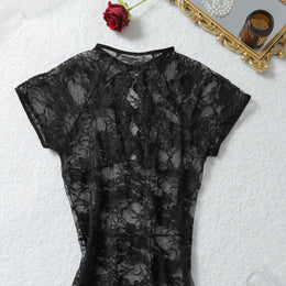 Vestido Longo com Renda e Decote em V