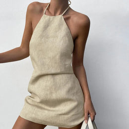 Vestido Curto de Linho com Decote Halter