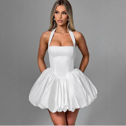 Vestido Curto Vermelho com Corpete e Decote Halter