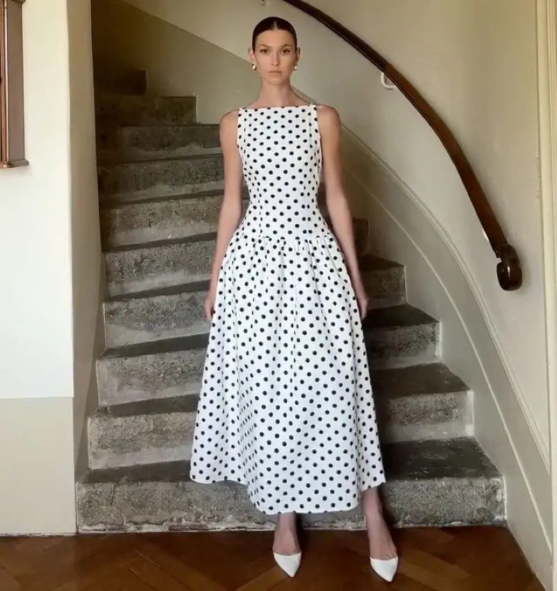 Vestido Comprido de Bolas sem Mangas