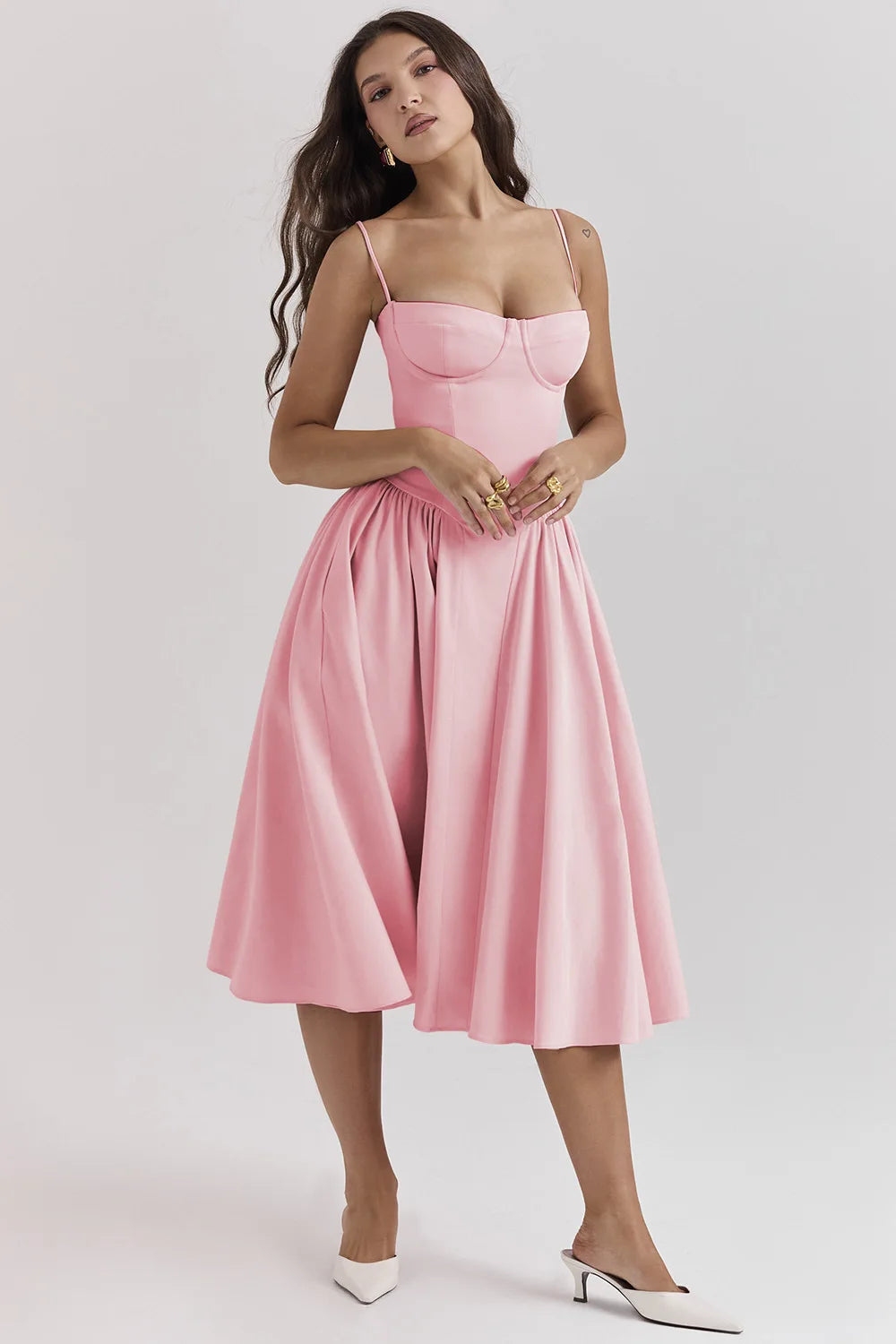 Vestido Midi Floral de Cintura Alta — Modelo A