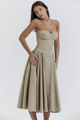 Vestido Midi Floral de Cintura Alta — Modelo A