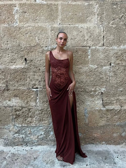 Vestido Comprido de Um Ombro com Renda