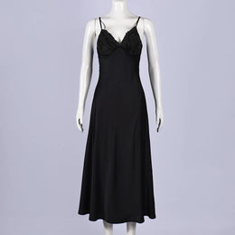 Vestido Comprido de Cetim com Renda