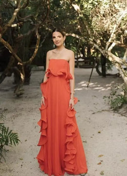 Vestido Comprido sem Alças com Folhos