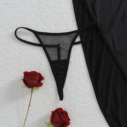 Conjunto de Lingerie com Detalhes Metálicos — 2 Peças