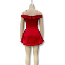 Vestido Curto Rosa de Ombros Descobertos