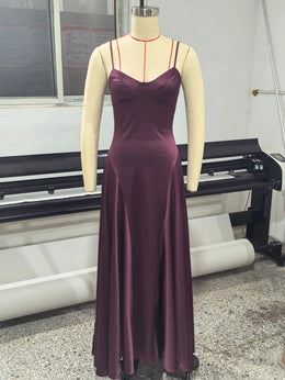 Vestido Comprido de Cetim com Corpete e Costas Descobertas