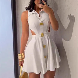 Vestido Curto Plissado com Gola e Botões
