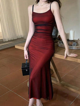 Vestido Longo Plissado com Decote Ombro a Ombro
